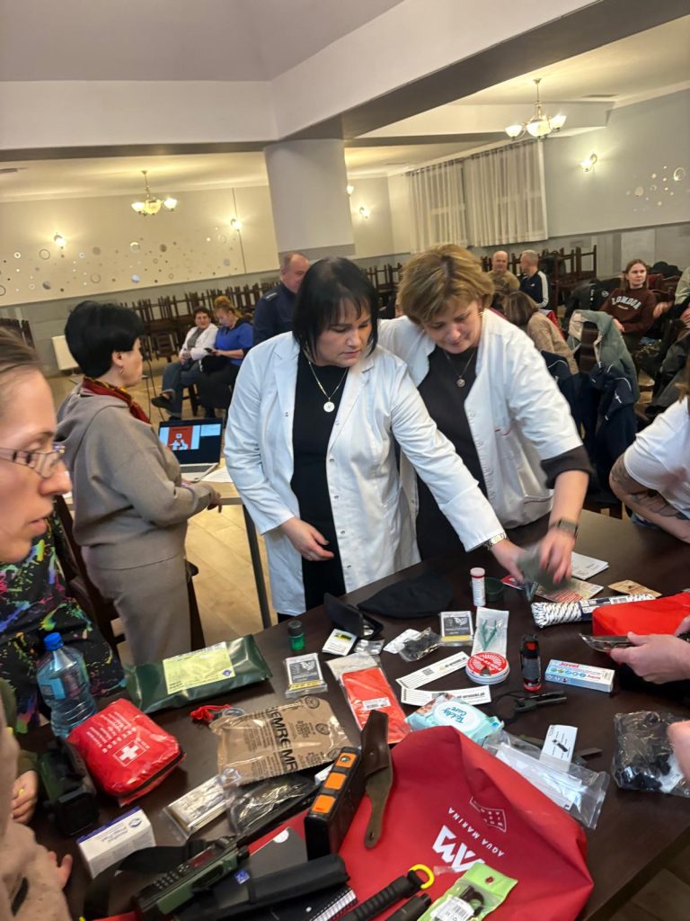 Szkolenie z pierwszej pomocy – zestawy ratunkowe i akcesoria BHP El-Protekt